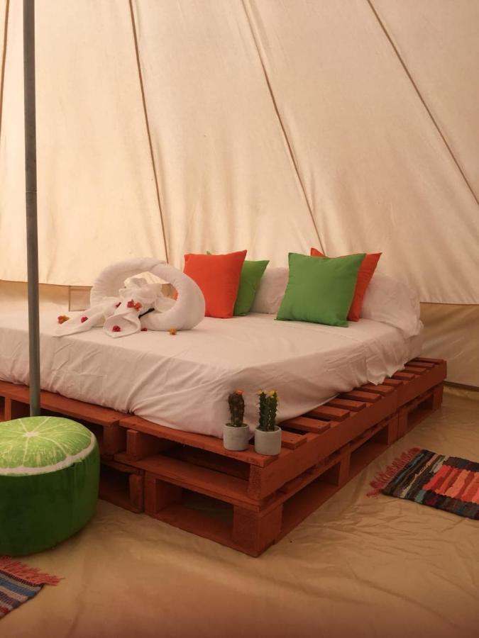 Glamping Due Amici Hotel ปาโลมิโน ภายนอก รูปภาพ