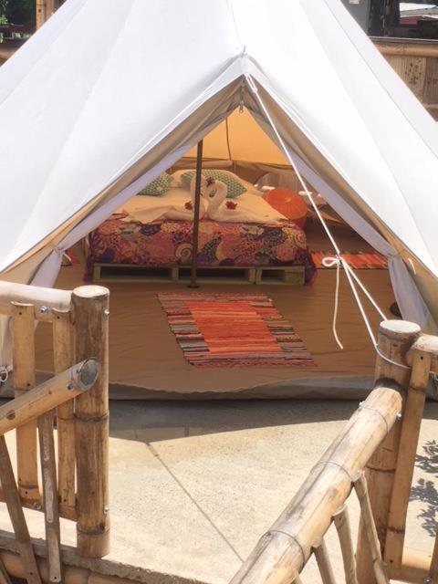 Glamping Due Amici Hotel ปาโลมิโน ภายนอก รูปภาพ