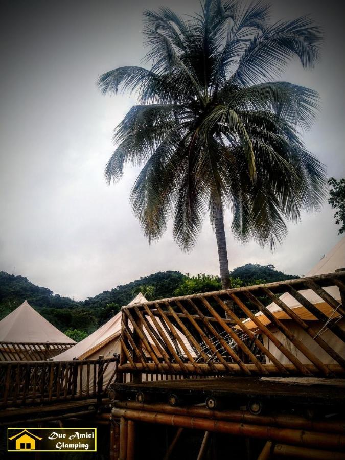 Glamping Due Amici Hotel ปาโลมิโน ภายนอก รูปภาพ