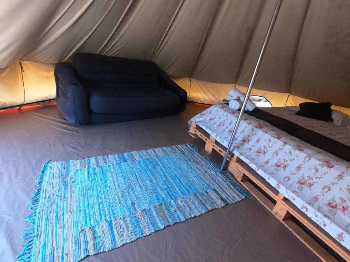 Glamping Due Amici Hotel ปาโลมิโน ภายนอก รูปภาพ